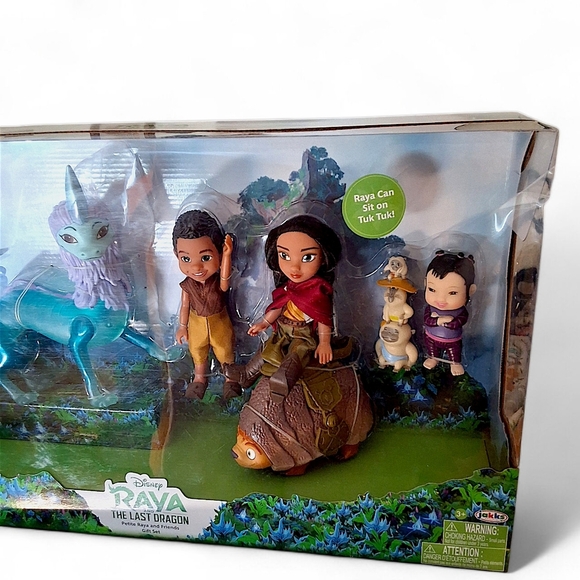 Disney Raya and the Last Dragon Petite Raya & Friends Gift Set - Picture 3 of 9